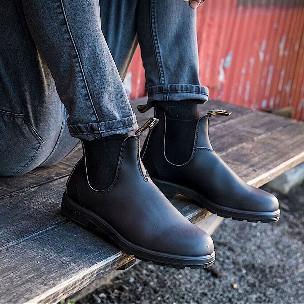 Blundstone Brand New Premium Leather Chelsea Boots. Style# 510 in Black